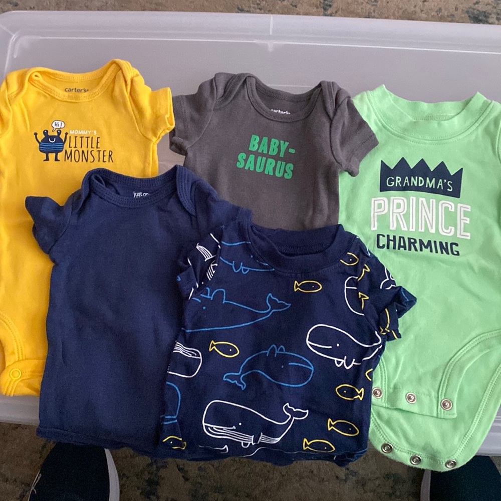 Carters gently used newborn onsies short sleeve boys